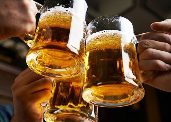 Совфед поддержал закон против «наливаек» в жилых домах