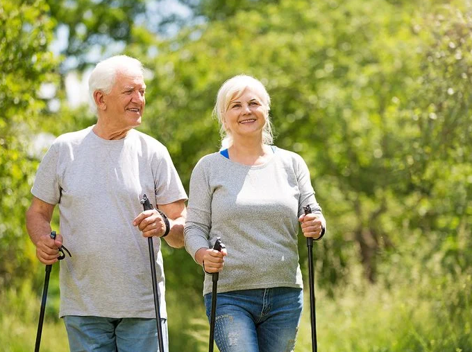 Самый простой способ получить тренировку всего тела от ходьбы