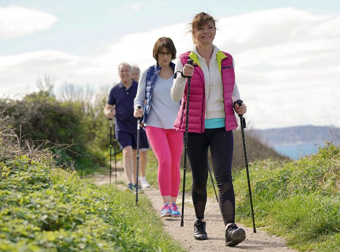 Самый простой способ получить тренировку всего тела от ходьбы