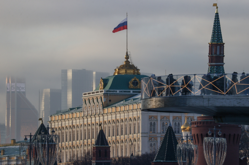 Кто такой Такер Карлсон и что он делает в Москве?