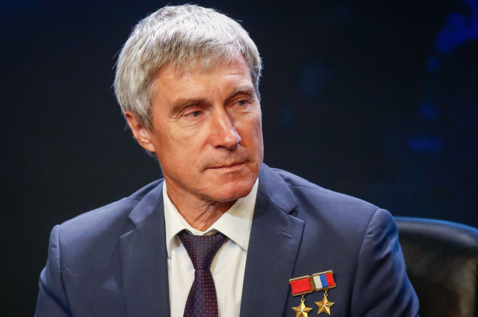 Космонавты-рекордсмены. Продолжительность пребывания в космосе превысит 1000 суток