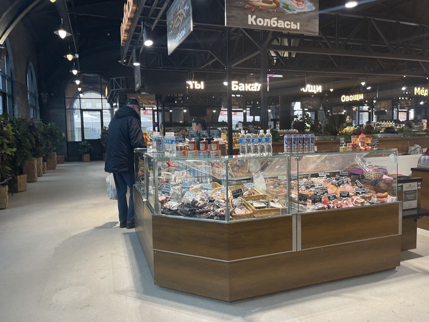 Рынки в Москве больше похожи на музеи: пришел, посмотрел, ничего не купил и ушел. Что с ценами?