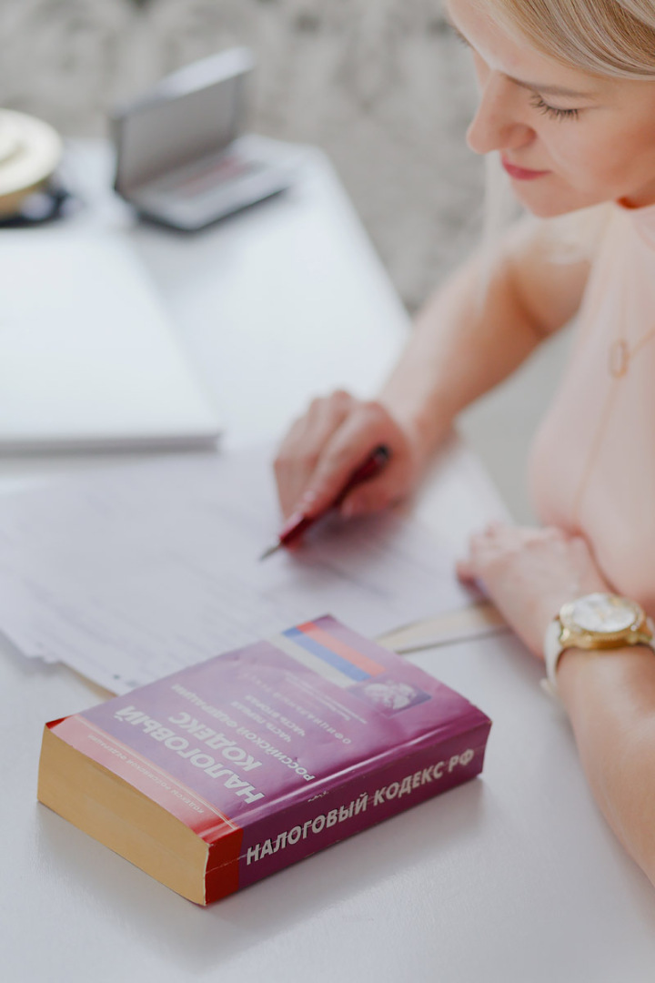 Как клиенты умудрились попасть на налог в 1 300 000 при продаже квартиры