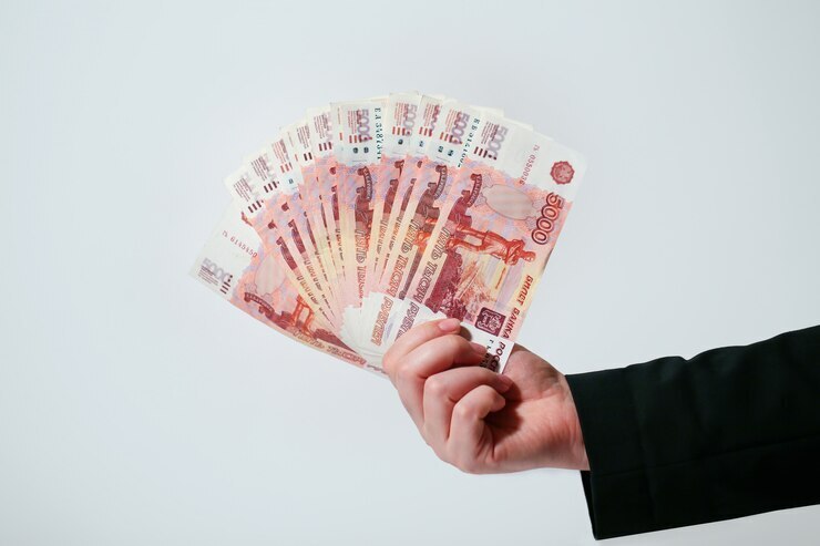 Действия пристава привели к тому, что мы с клиенткой с ФССП России взыскали  2 450 000 рублей