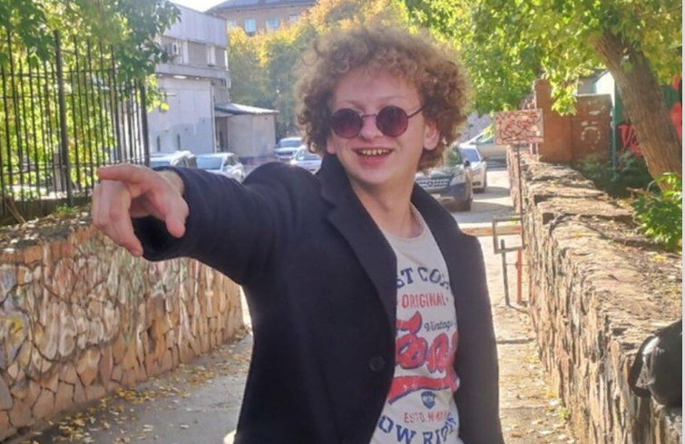 Он успел сказать маме, что скоро придет. Футболист сбил студента, но спортсмена даже не наказали