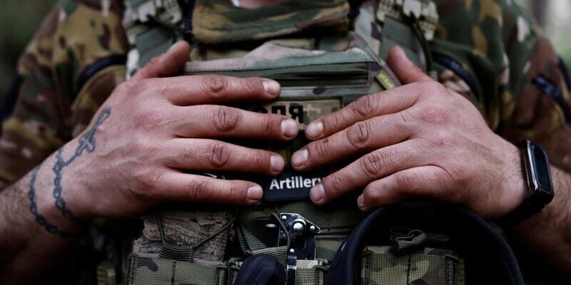 Американский журналист Ланкастер снял сюжет о вступивших в армию РФ солдатах ВСУ.