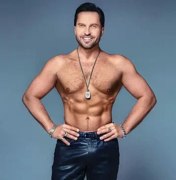 Артист Александр Ревва: неподдельная привлекательность и честность