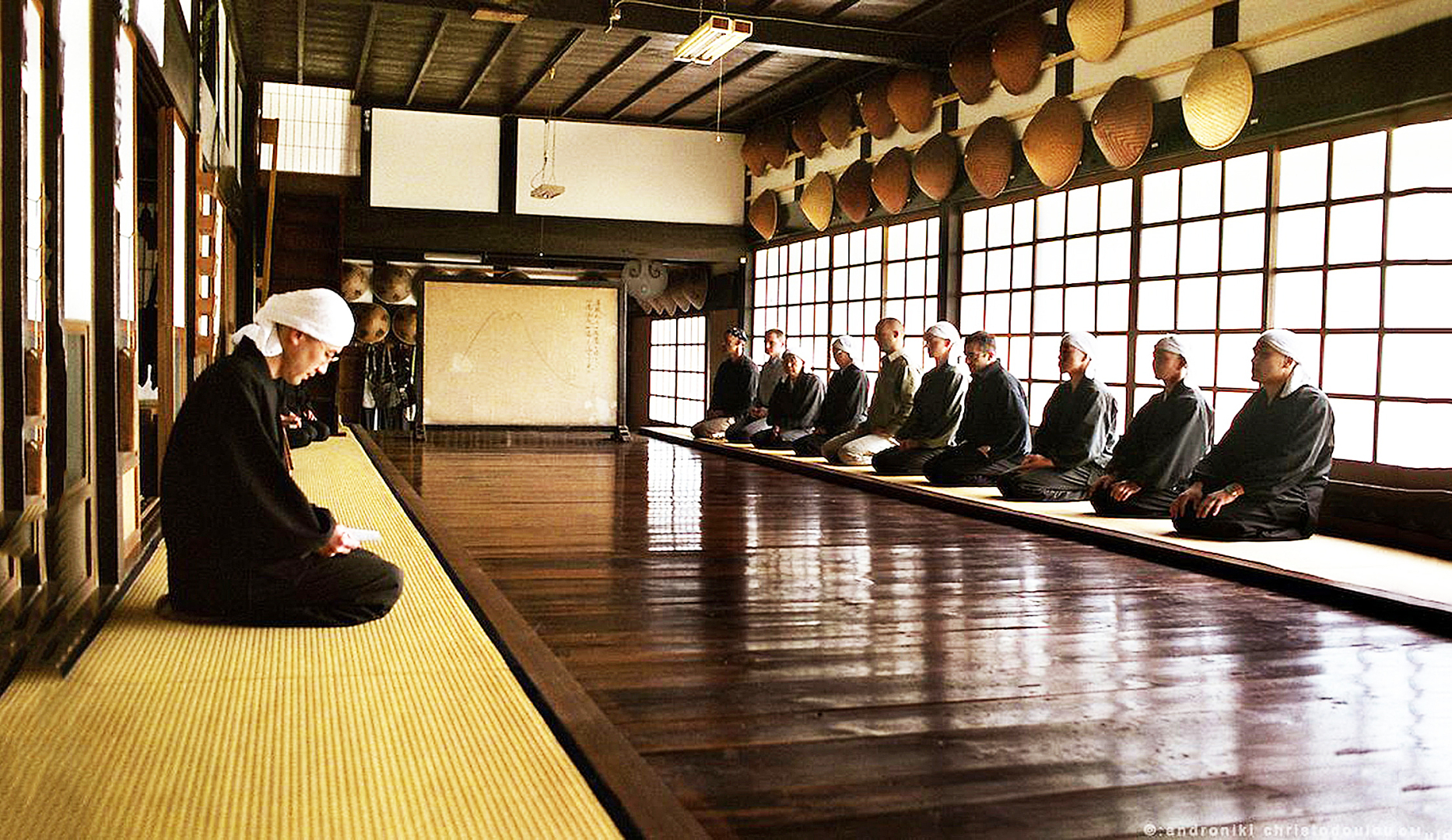 Урок № 1 по практической медитации - "Центрация"! 