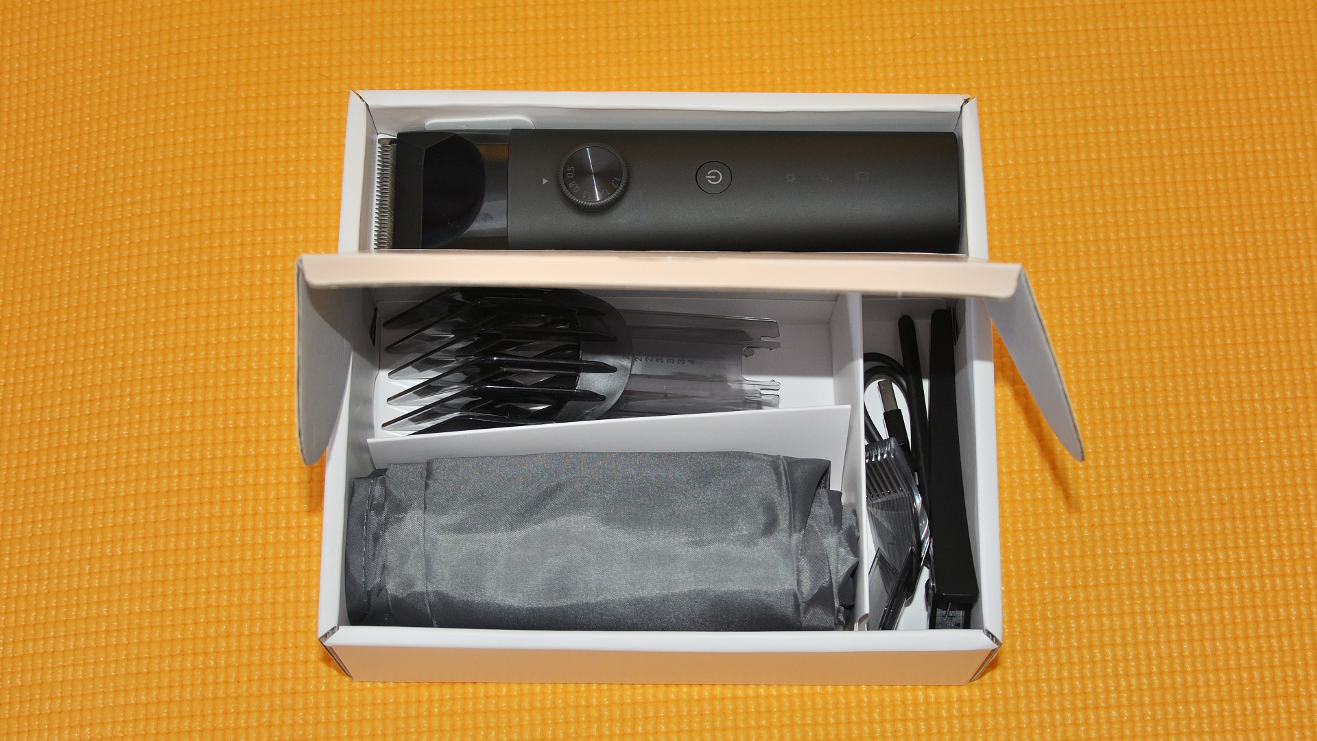 Идеальный стиль: обзор машинки для стрижки Xiaomi Mijia Hair Clipper LFQ02KL CN