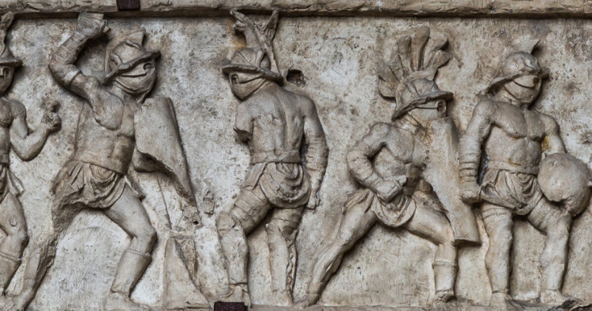 Сколько денег женщины платили, чтобы "арендовать" гладиатора себе на 1 нoчь в Древнем Риме?