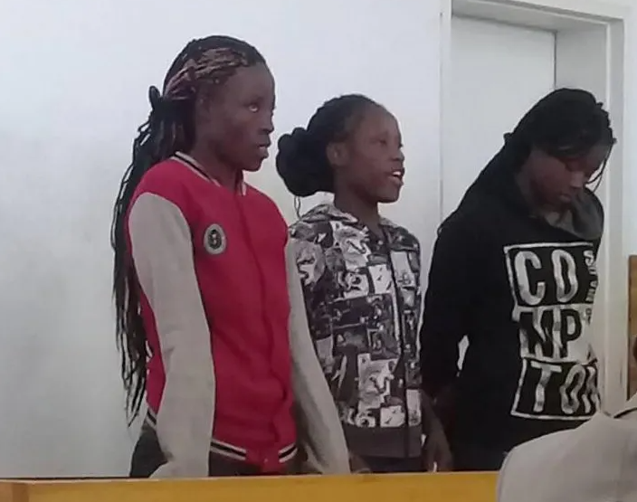 Женский синдикат в Зимбабве похищает мужчин на 2 дня с одной безумной целью. После мужчины даже не могут стоять на ногах