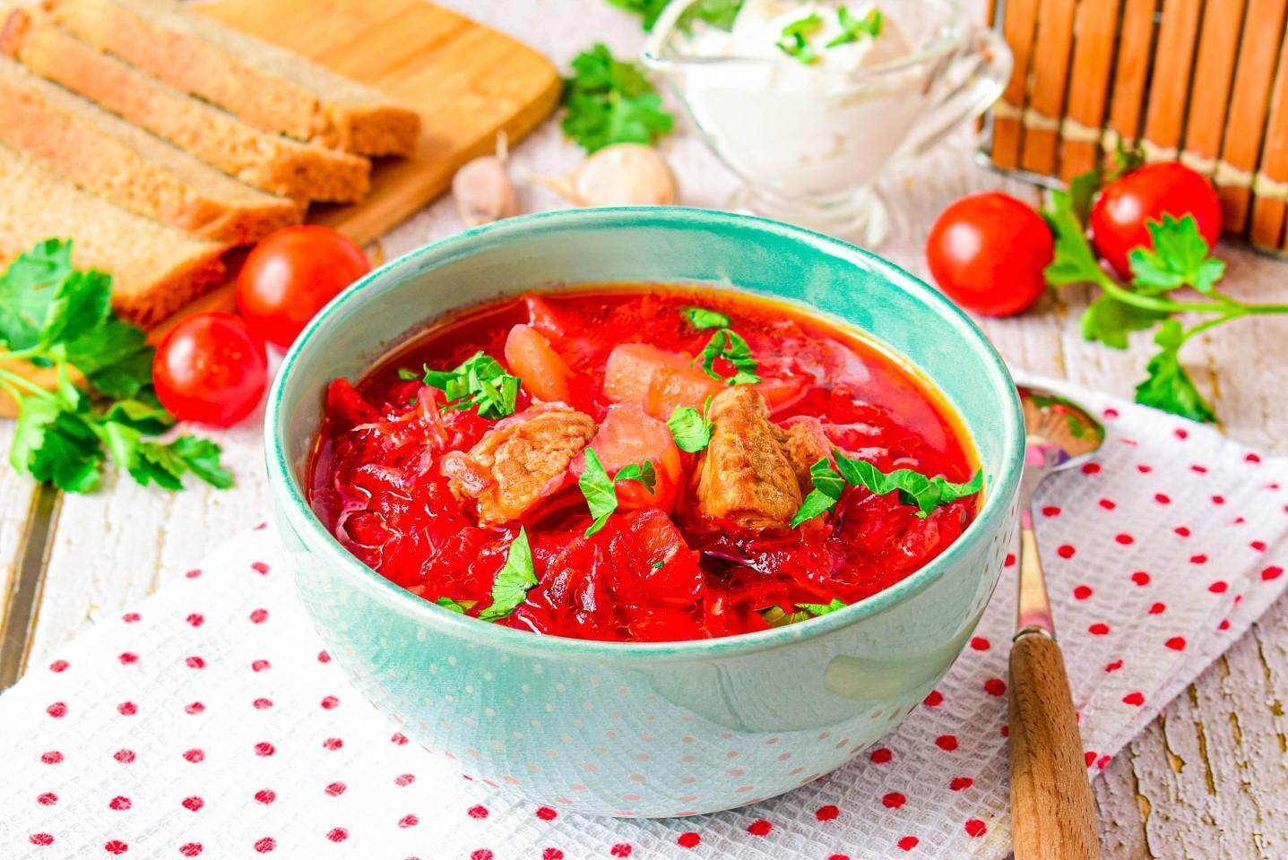 Борщ в мультиварке: секреты приготовления сочного блюда со свининой