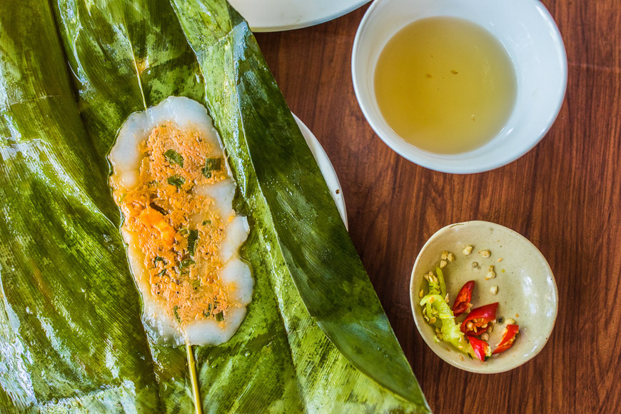 Вьетнам, как питаются местные жители в Хюэ.