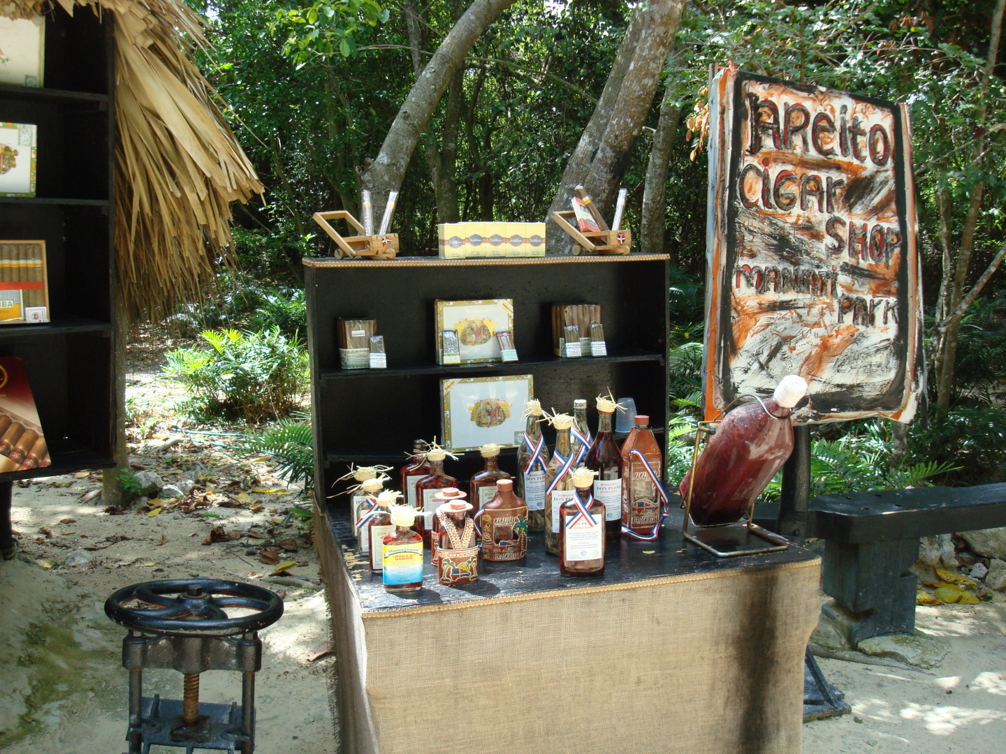 Мое путешествие в Доминикану в фотографиях: животные, зоопарк в Пунта Кане, шоу морских котиков, дельфинов и местных аборигенов. Часть первая