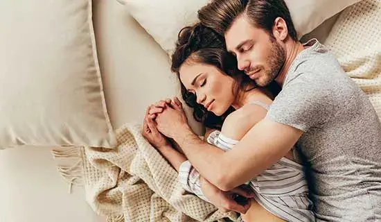 Расскажи мне, как вы спите, и я скажу, как складываются ваши отношения.