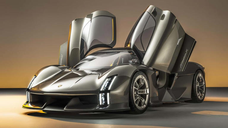 Porsche примет решение о новом суперкаре в 2024 году