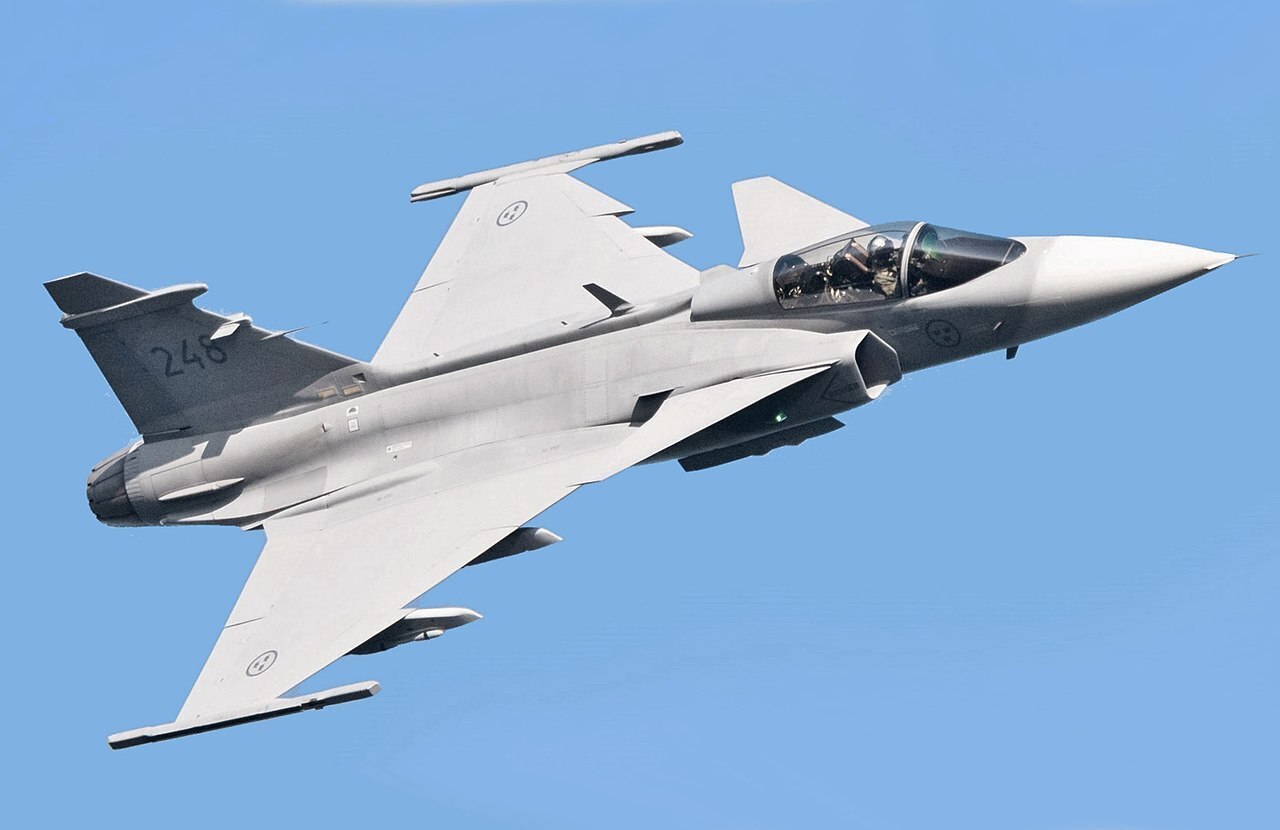 Самолет Saab JAS 39 Gripen