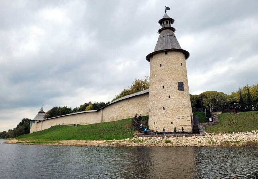 ✅🏰 Мы в одном из древнейших русских городов - Пскове! Экскурсия один день, а впечатления на всю жизнь! Какие места мы успели посетить - фото 💯👍