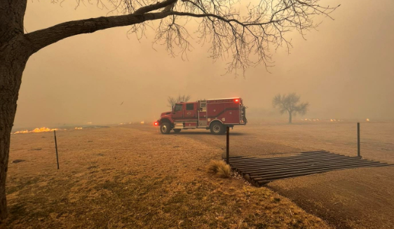 Огненный ад в Техасе: борьба с пожарами Smokehouse Creek
