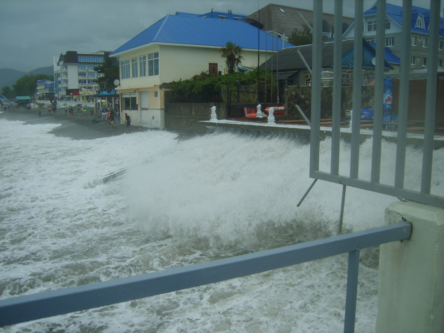 Наш отдых на Черном море. Море удивительно и прекрасно в любую погоду!