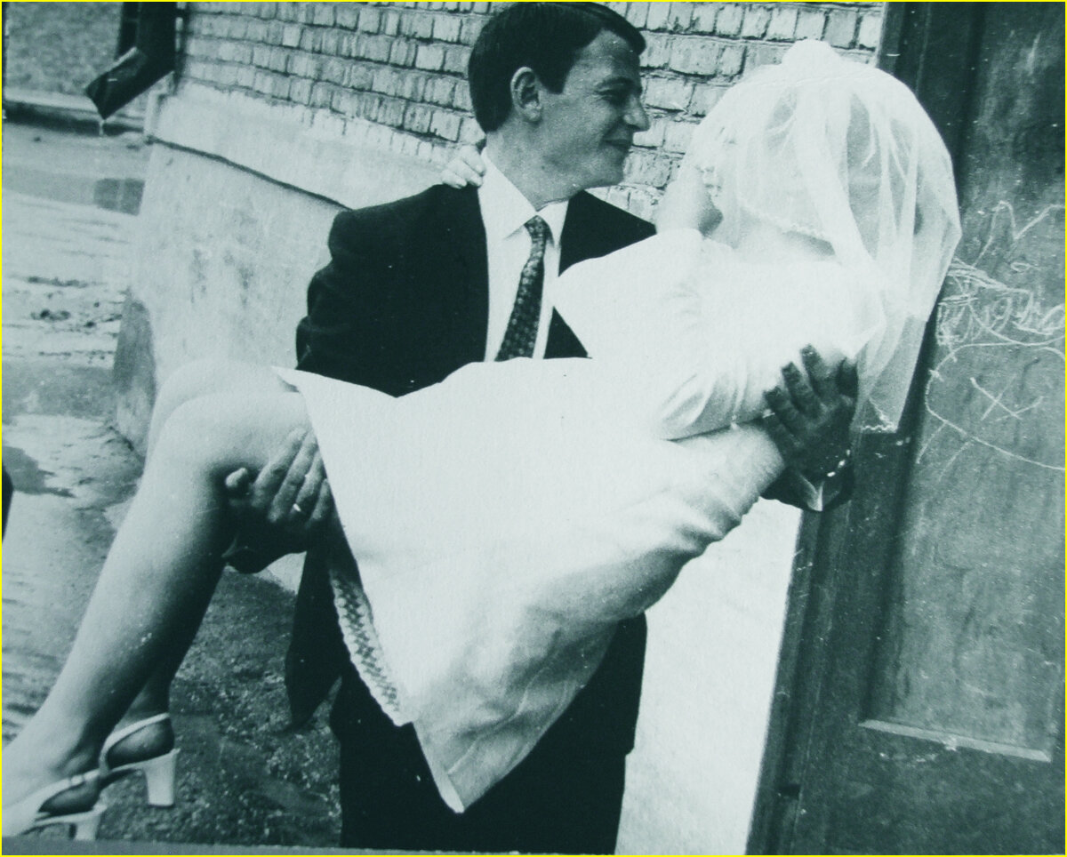 О, времена: в каких платьях выходили замуж наши мамы и бабушки