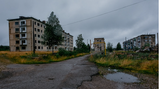 Жизнь без забот в поселке, где жилье дают бесплатно любому желающему.