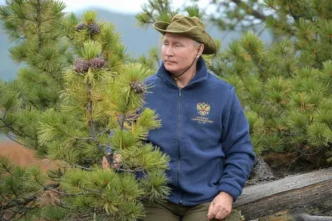 Путин был вчера в Казани.