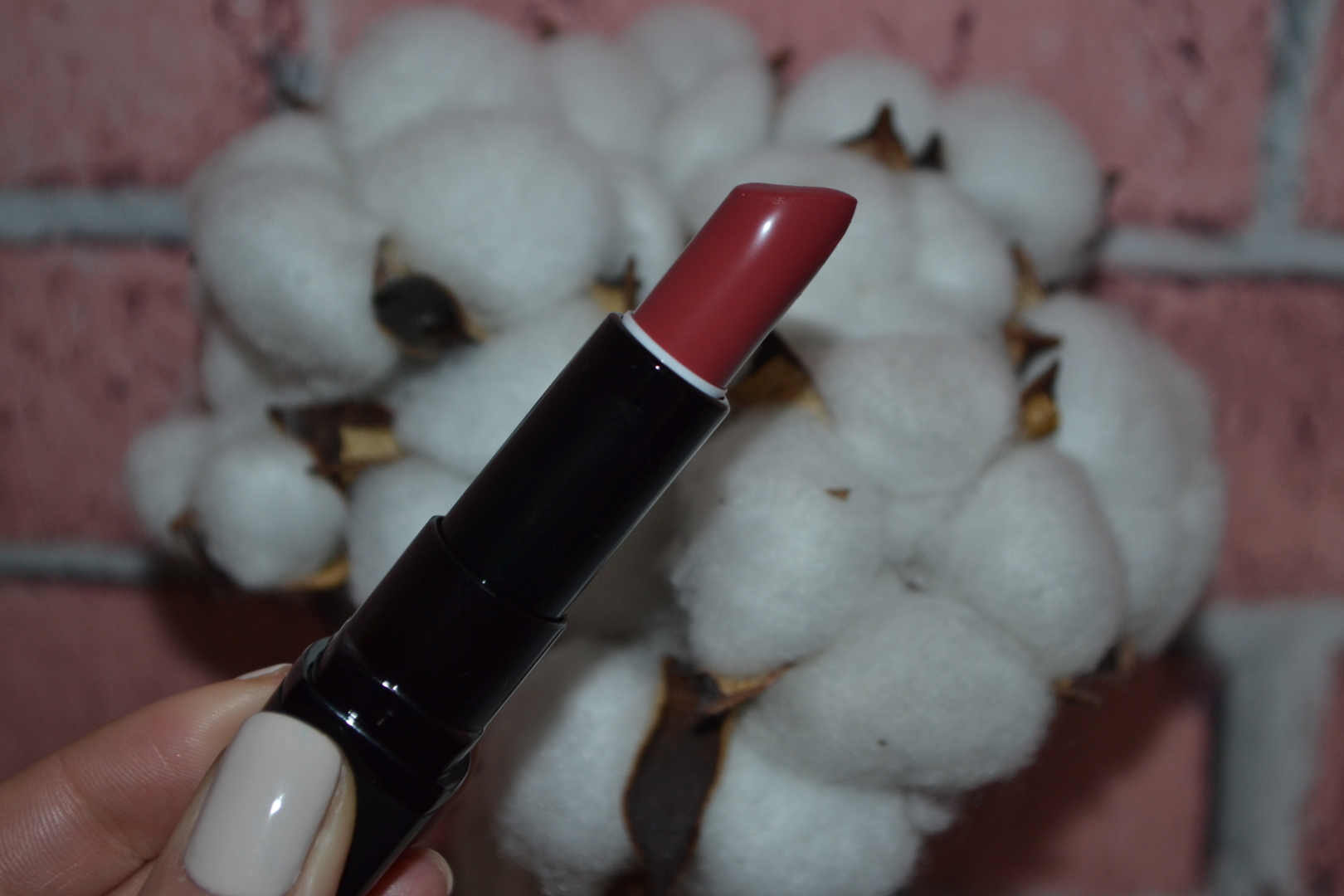 Губная помада BelorDesign Smart girl Be color. Весьма неплохое качество по очень доступной цене или почему у меня целых пять оттенков.