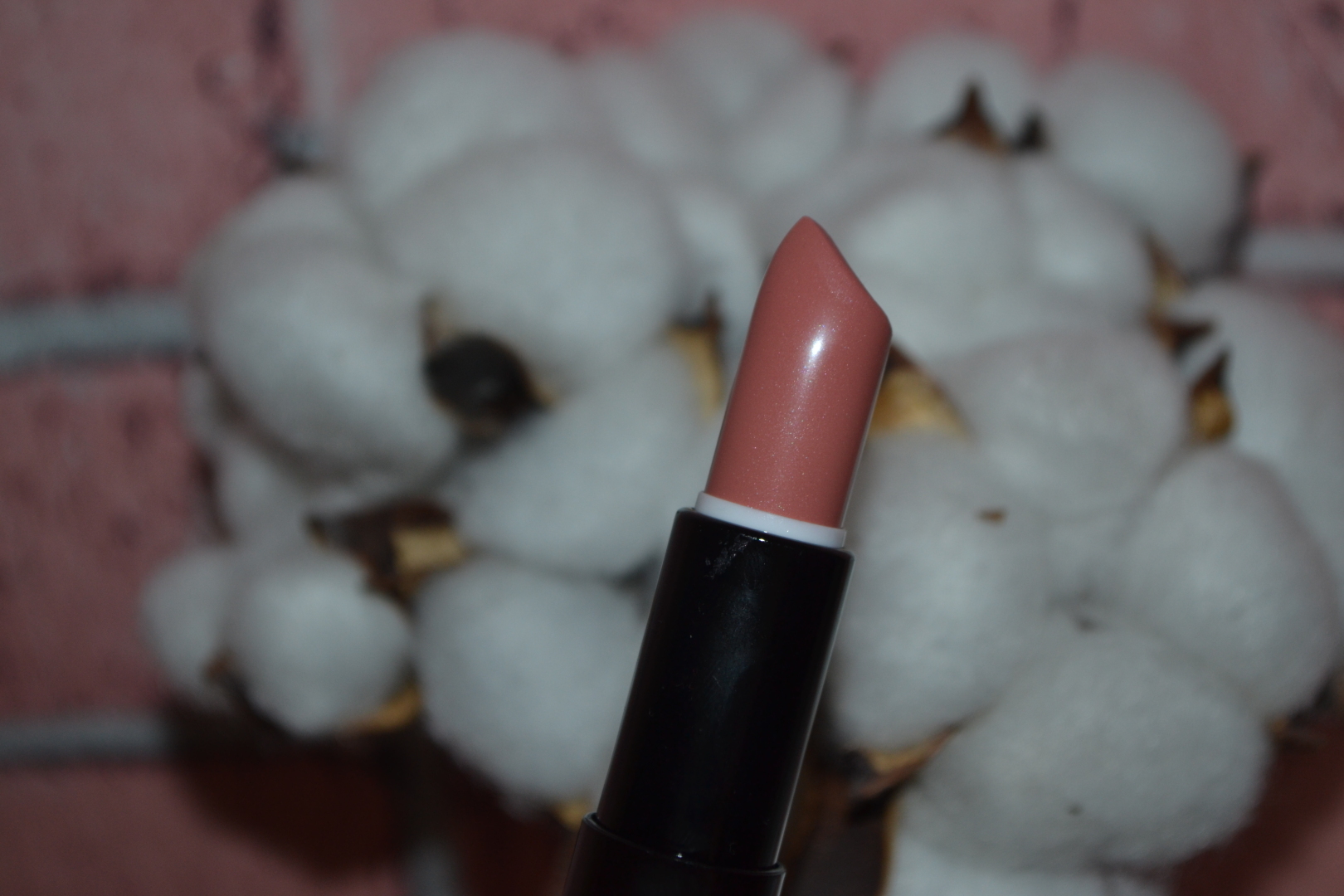 Губная помада BelorDesign Smart girl Be color. Весьма неплохое качество по очень доступной цене или почему у меня целых пять оттенков.