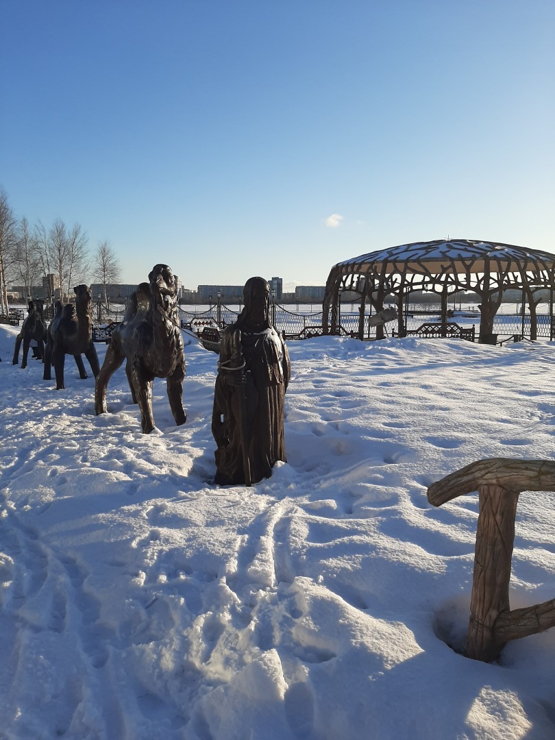 Мое празднование восьмого марта: экскурсия в фотографиях по красивому кафе и прилегающей территории. Личные впечатления от посещения такой красоты