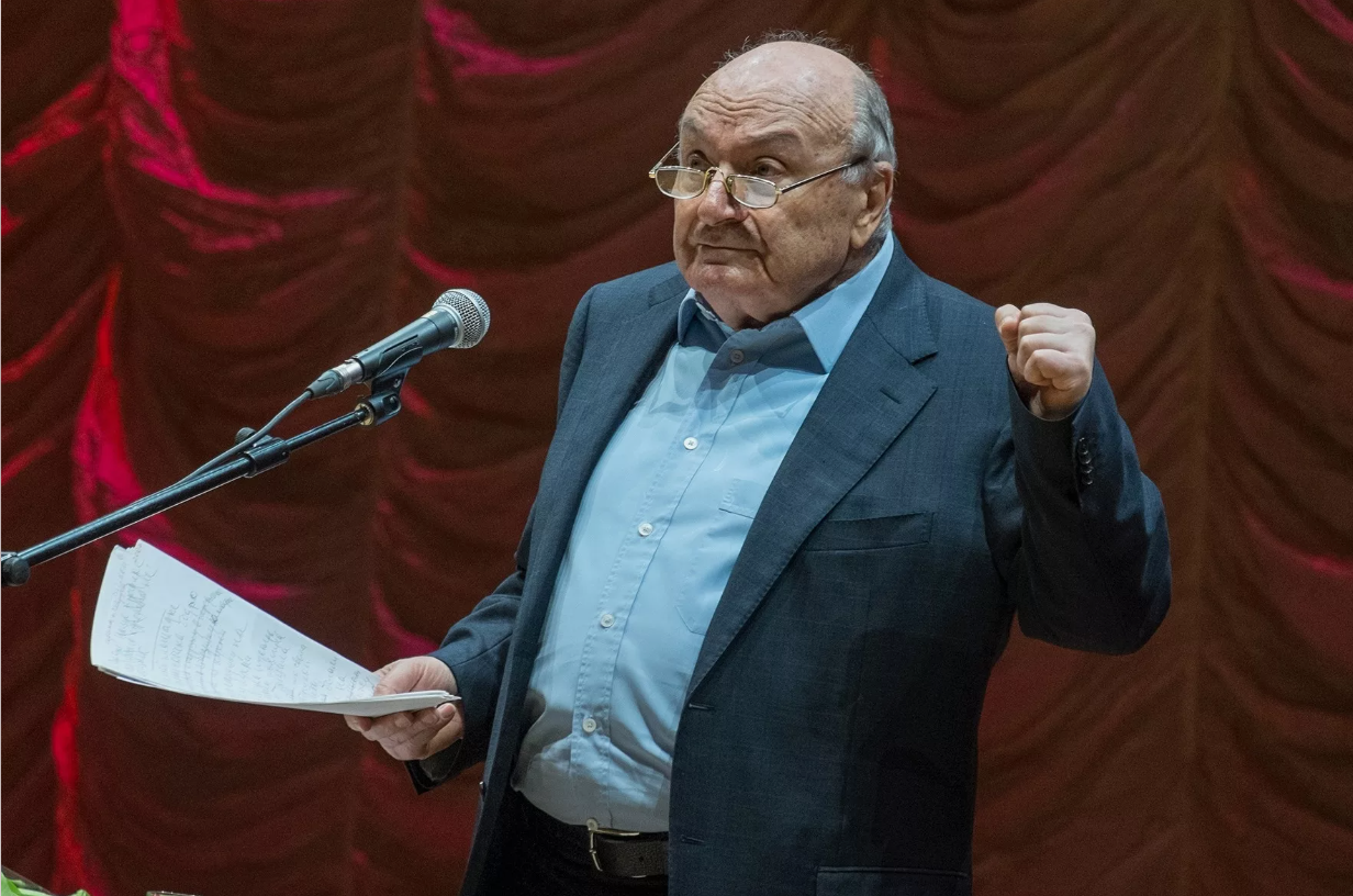 Культура: тот ли человек дежурил по стране?