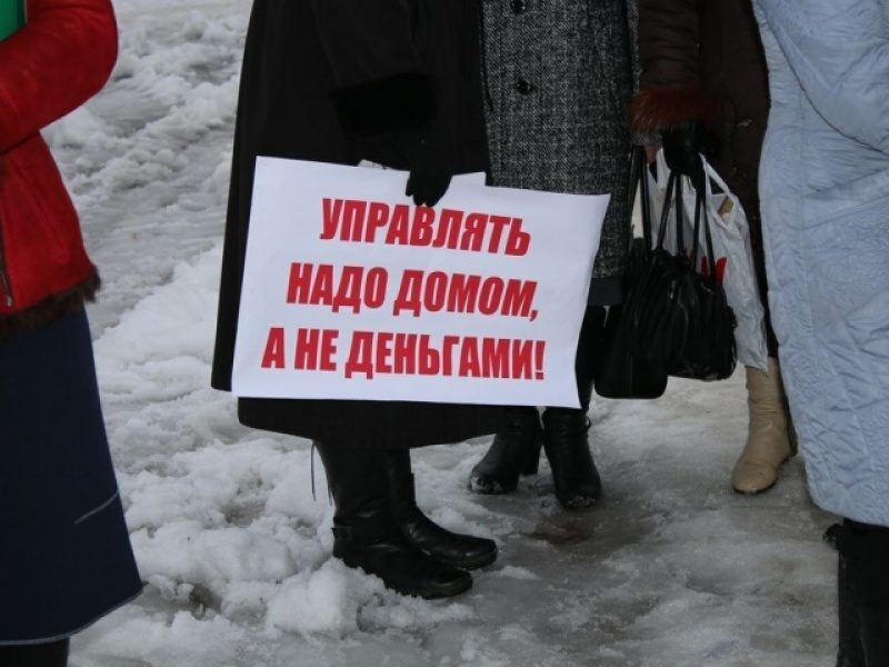 Наличие статуса ИП переводит дело по иску от УК в арбитраж