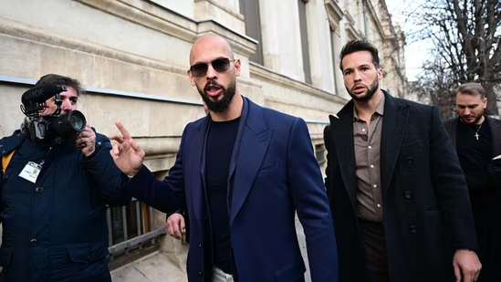 Эндрю Тейт и его брат Тристан арестованы в Румынии по обвинению в сексуальных преступлениях в Великобритании