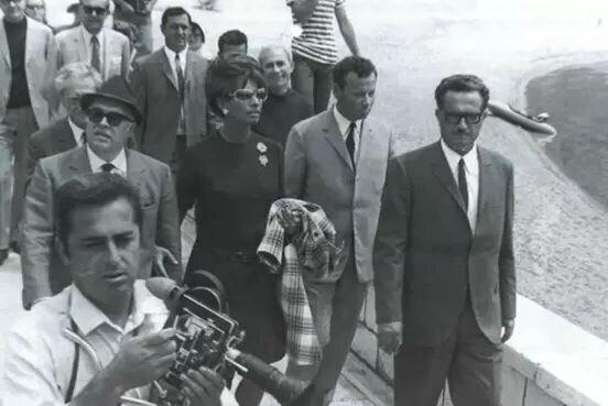 Уникальный остров Свети - Стефан (Черногория). Самый дорогой курорт Черногории, как нам удалось его посетить и что там мы увидели.