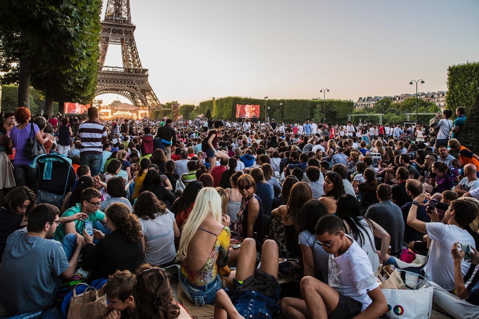 История о приключениях деда Феофана по Европе.