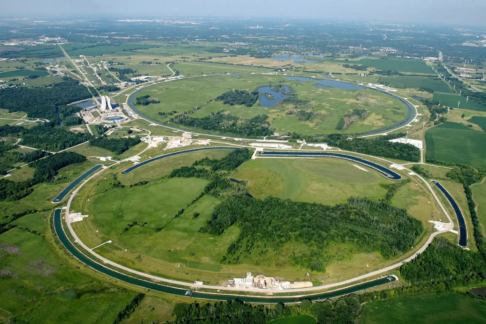 Большой адронный коллайдер набирает обороты, и надежды физиков растут