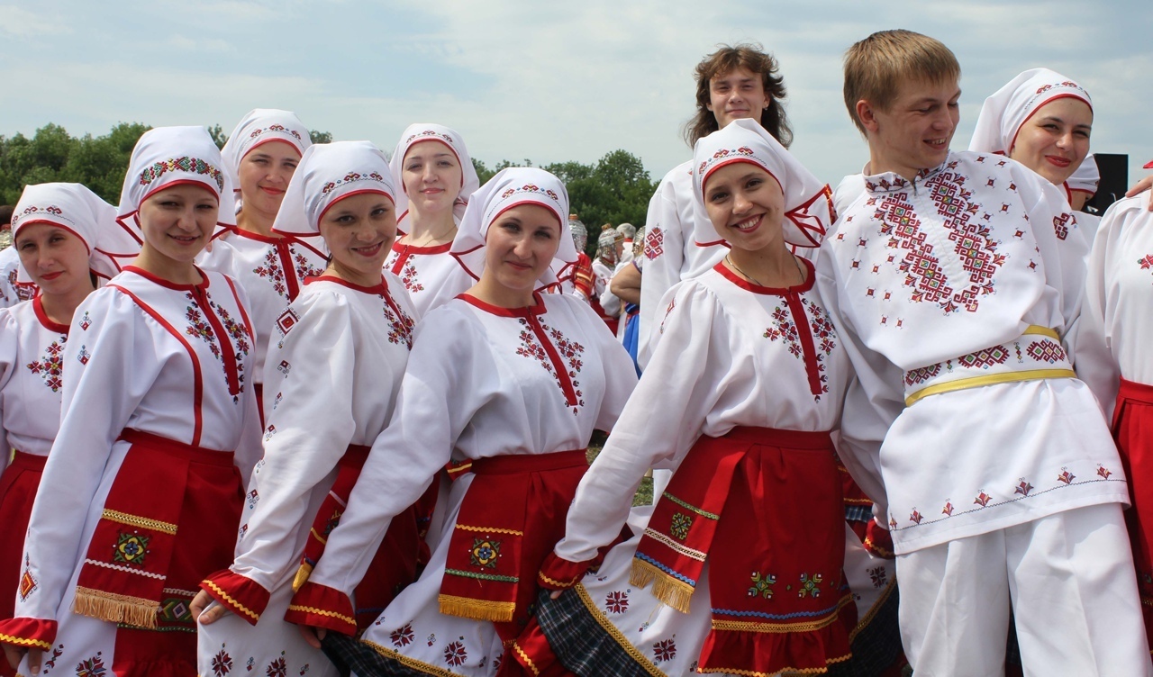 Какие национальности преобладают в России?