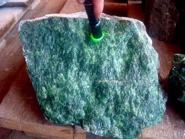 Гораздо в течении столетия без следа пропадает общероссийский минерал