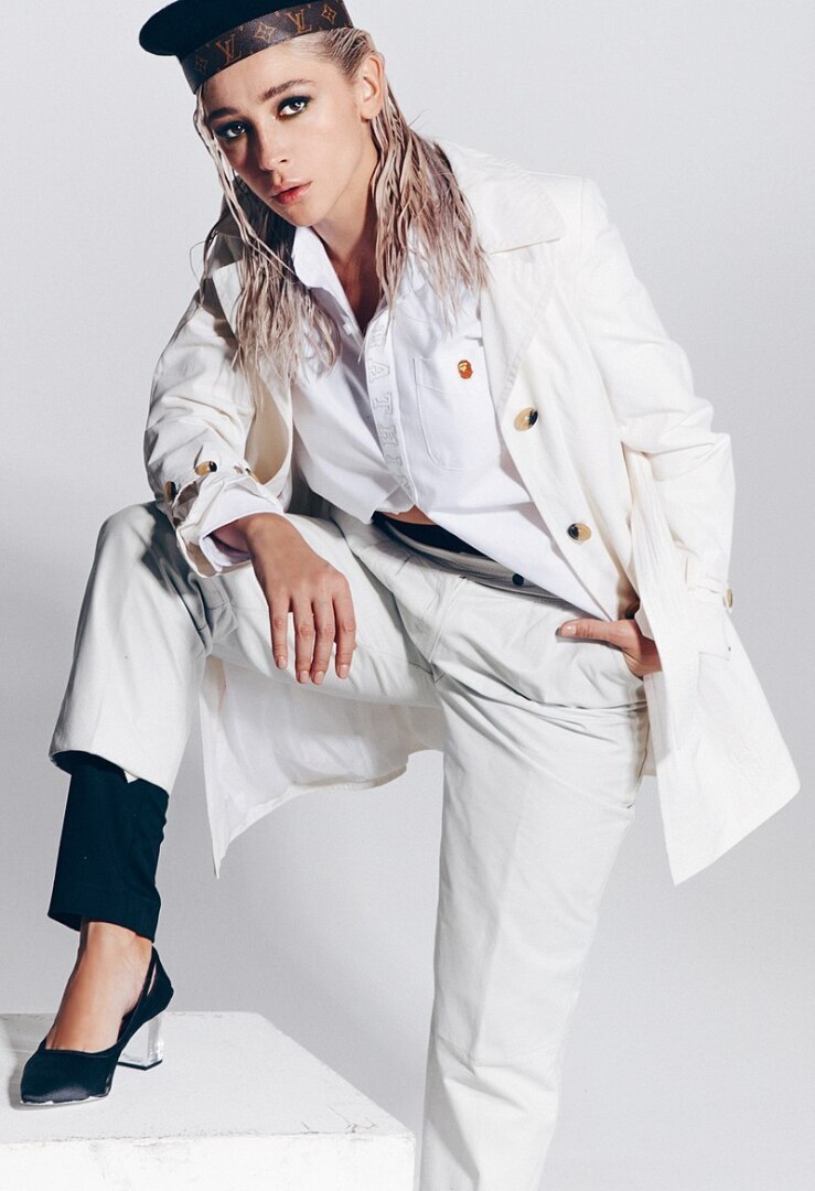 Рейтинги Насти Ивлеевой уже приблизились к рейтингам Ольги Бузовой Пиар мощный! Грамотный! Ах уж эта Ваша вечеринка.... Это просто пиар.