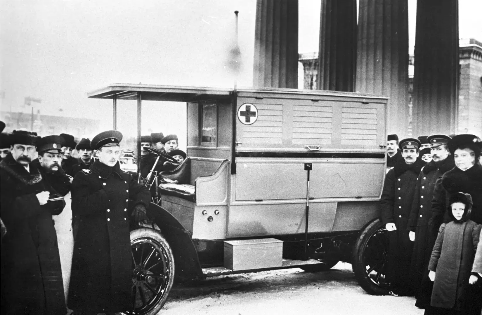 Доктор едет: как в России появилась «скорая»