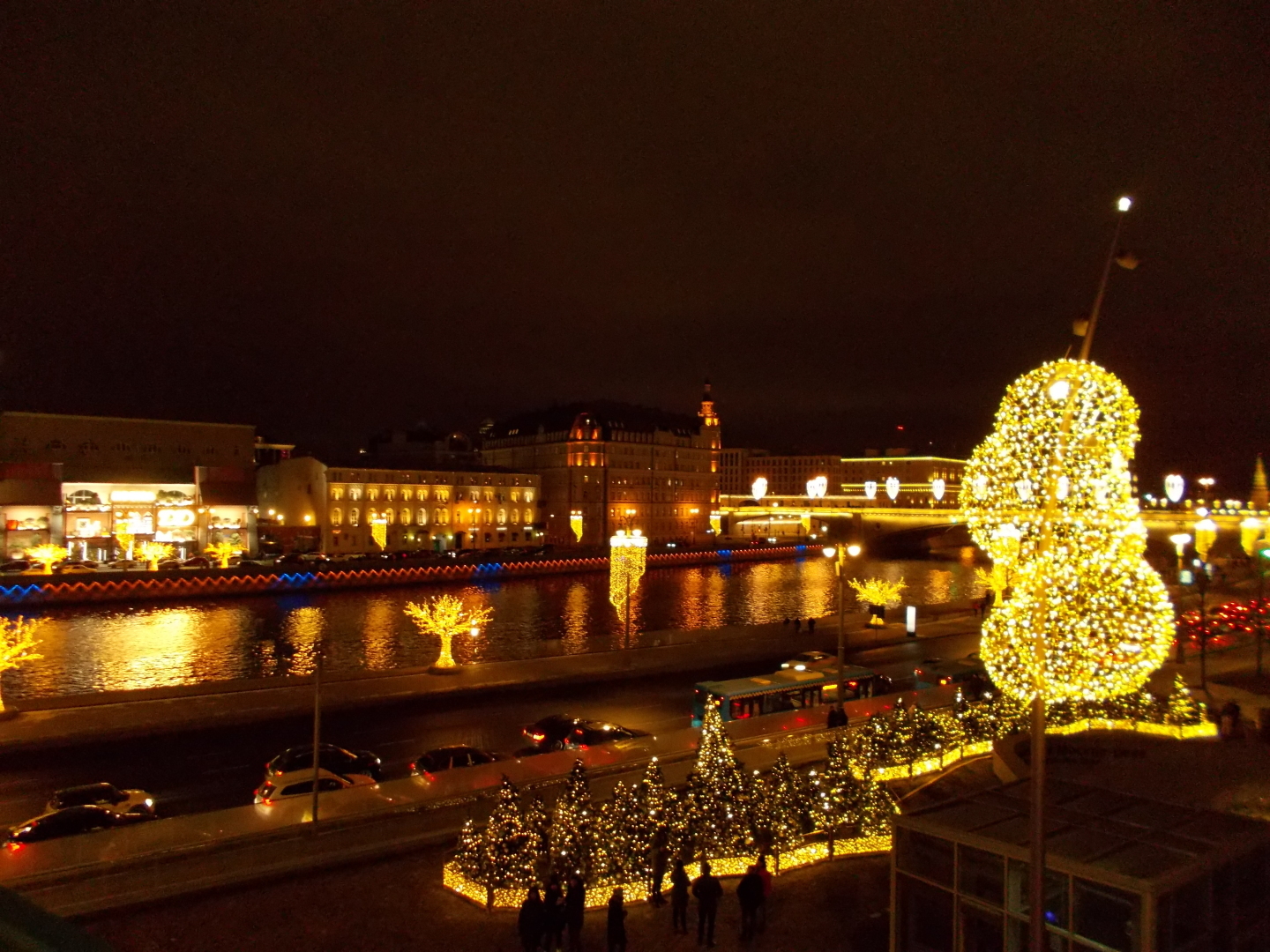 Наша прогулка по парку «Зарядье». Парящий мост над Москвой-рекой. Очень атмосферное место!