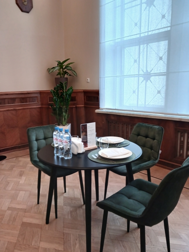 Дегустация продуктов на ВДНХ. Мясо