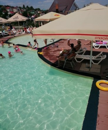 В преддверии летнего сезона. Обзор открытых бассейнов Саратова.