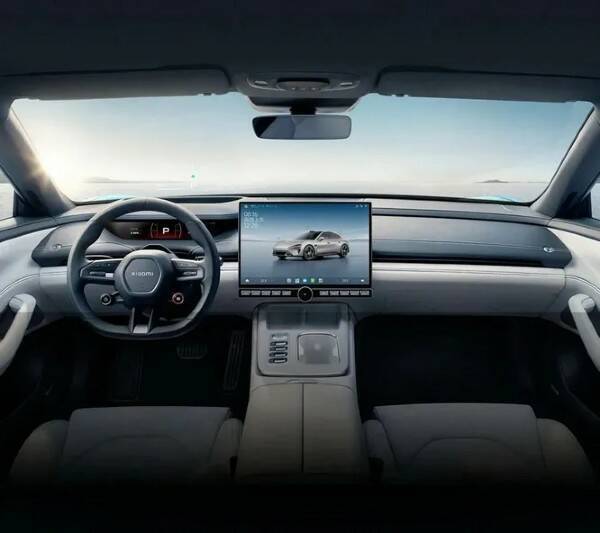 Начинаются предзаказы на первый электромобиль Xiaomi в России: узнайте его стоимость!