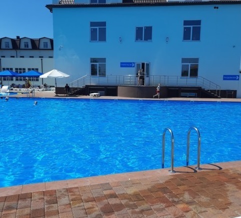 В преддверии летнего сезона. Обзор открытых бассейнов Саратова.