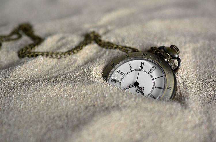 "187 Людей попадают в Прошлое: Как Изменения Влияют на Мир"