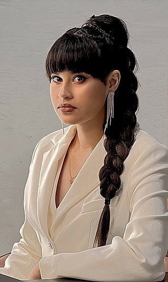 Модерн Талкинг (Modern Talking) круче их вместе взятых. А кто это они вместе взятые? Это Диана Анкудинова и ее мнение о себе и о певце SHAMAN.