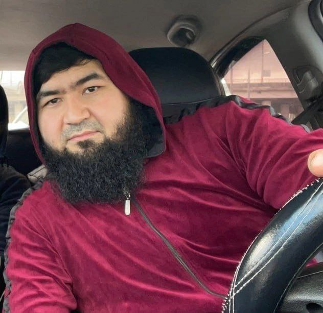 Восьмого обвиняемого в теракте привезли в суд. Это киргиз Алишер Касимов, который сдавал квартиру террористам