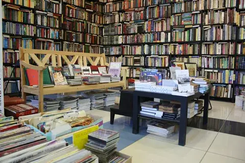 Сотрудничество с букинистическими магазинами: взвешиваем плюсы и минусы