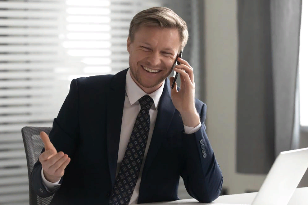 Как повысить доверие и расположить к себе собеседника во время холодного звонка